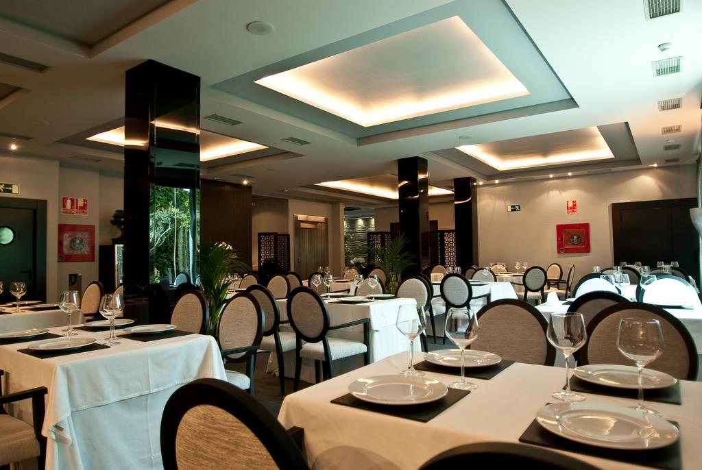 Hotel Infanta Leonor Эсиха Ресторан фото